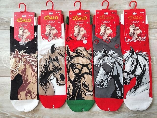Мужские новогодние носки ТМ «Coalo» из качественного хлопка, принт "Лошадки", AM9026.