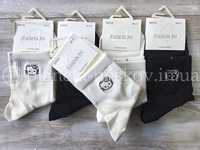 Носки женские "DMDBS Fashion" средней высоты, с вышивкой "Kitti", BR230.