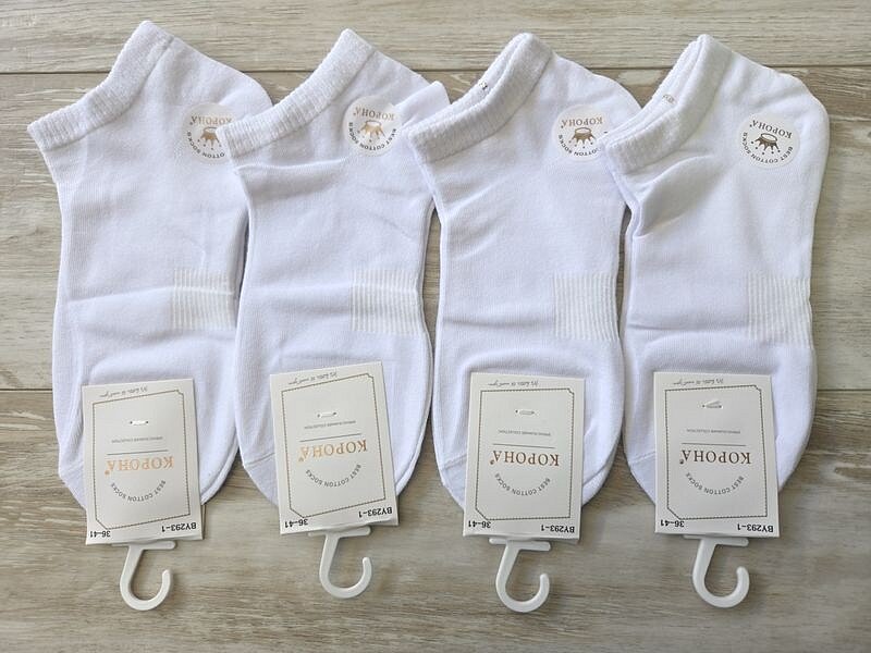 Носки женские хлопковые ТМ «КОРОНА» короткие беговые, белые, BY293-1.