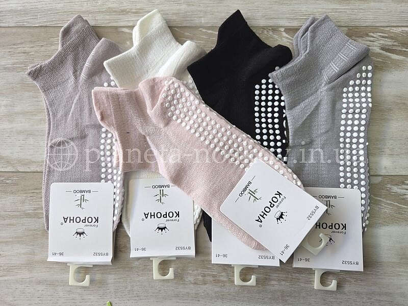 Носки женские бабуковые ТМ «КОРОНА» с прорезиненым следом, "В точечку", BY5532.