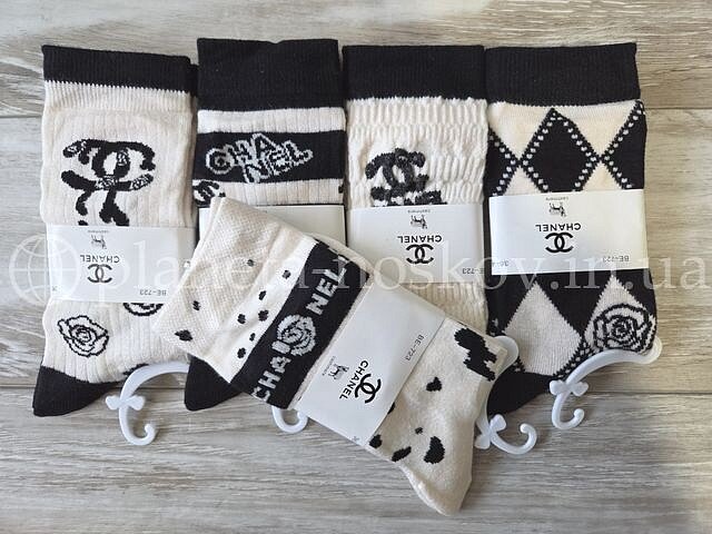 Носки кашемировые женские ТМ «CHANEL» чёрно-молочных цветов, BE723.